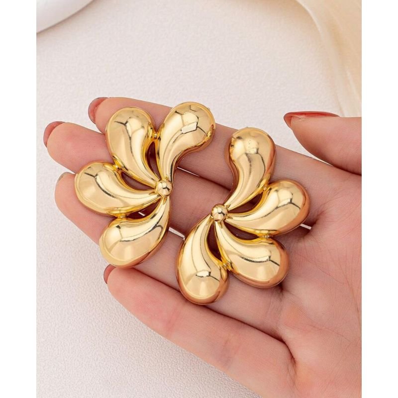 BRINCO PÉTALA GOTA DOURADO
