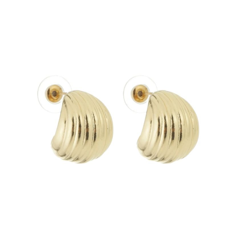 BRINCO PINO MEIA CONCHA TEXTURIZADO BANHO OURO