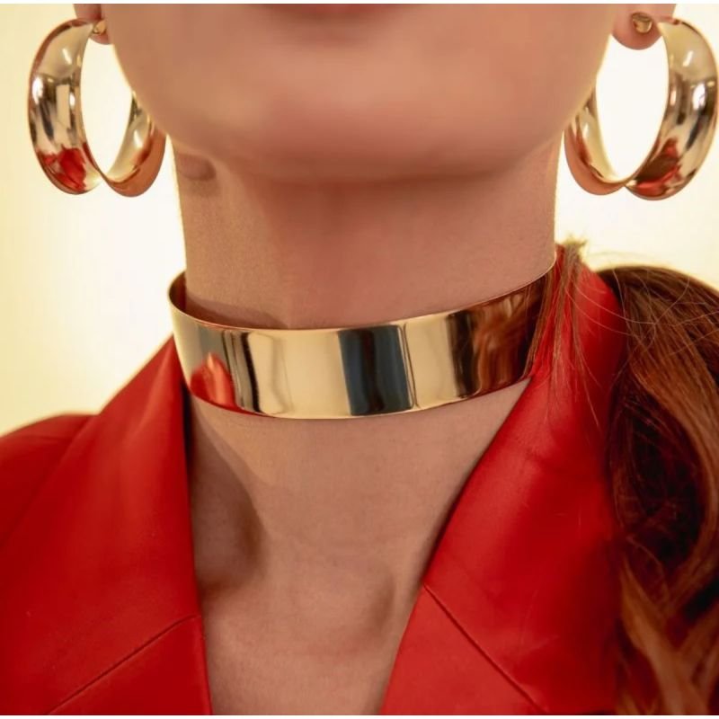 Choker aro chapa grossa lisa dourada