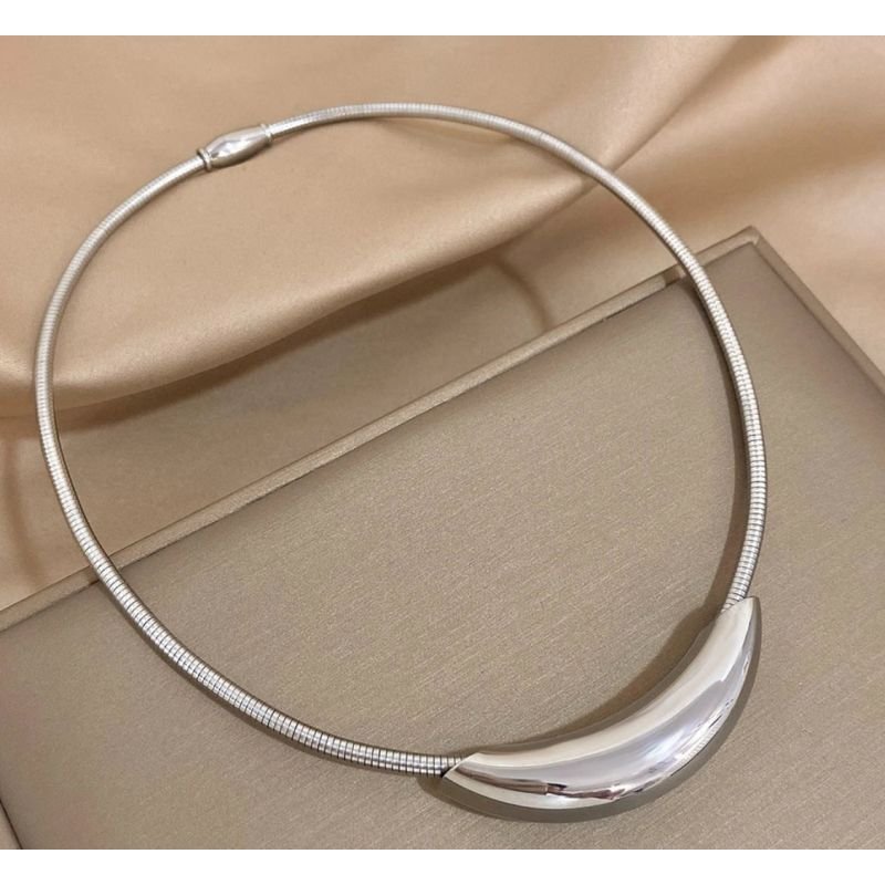 Choker elegance tubo banho prata
