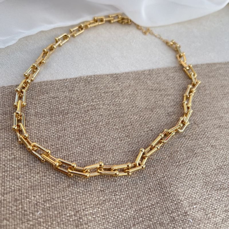 Colar choker elo fecho