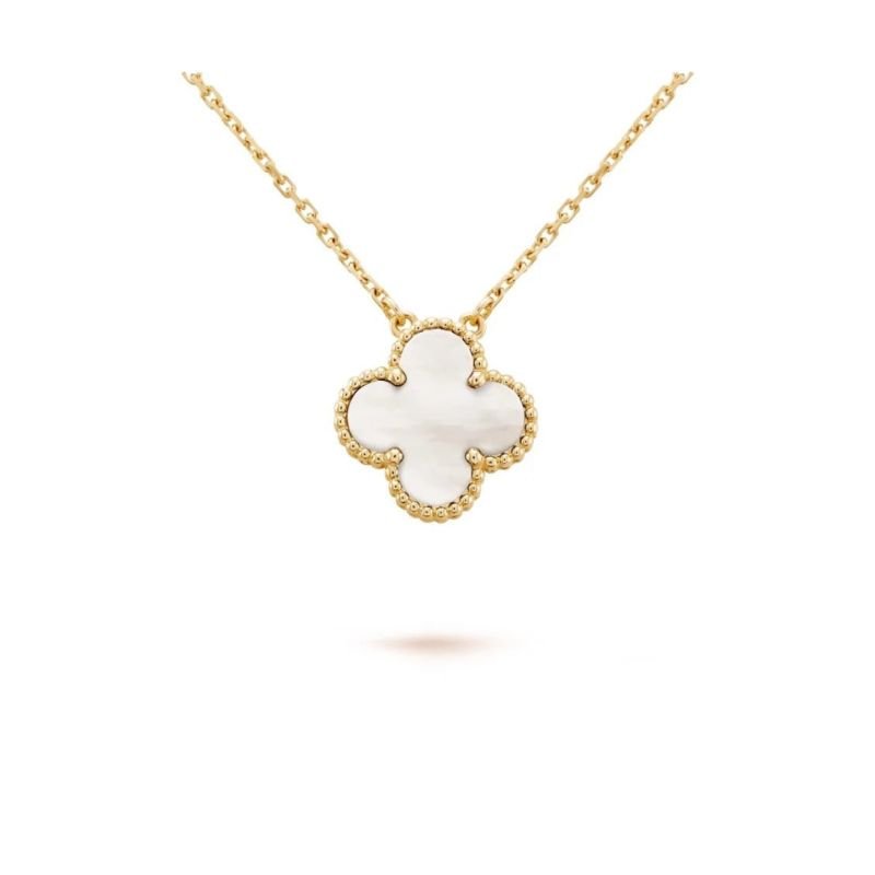 Colar trevo único branco perolado