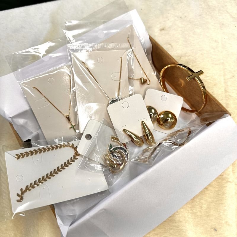 KIT ACHADINHO DOURADO (pequenos defeitos)