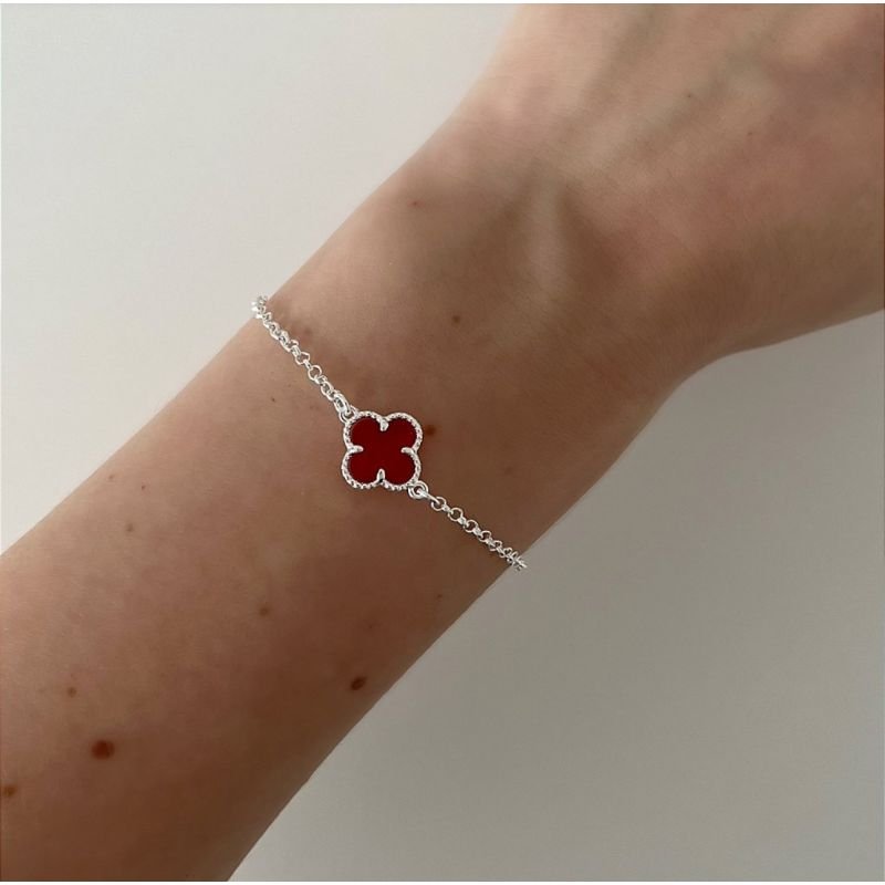 Pulseira trevo único marsala banho prata