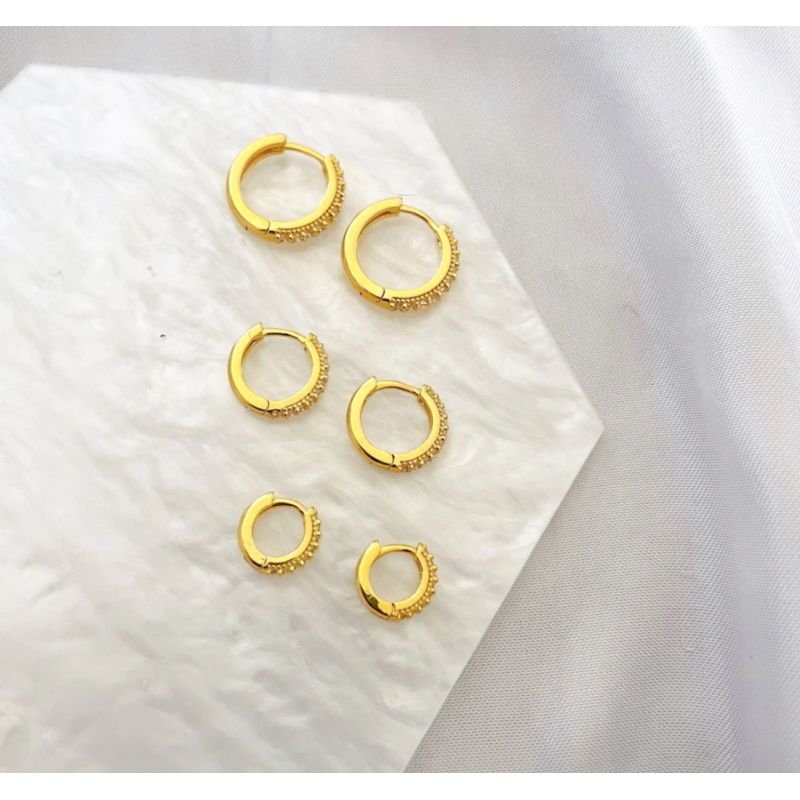 Trio de argolinha cravejada com zircônia